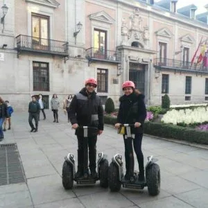 Caja Experiencia Tour en Segway® para 2 Personas Full Madrid